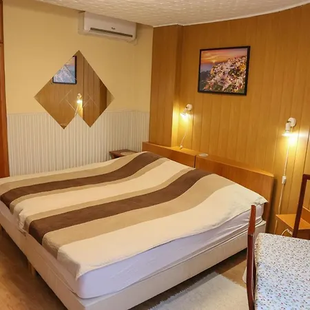 Molnar * Sárvár